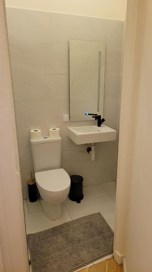 Tiny Studio Rosa - Bairro Alto リスボン エクステリア 写真